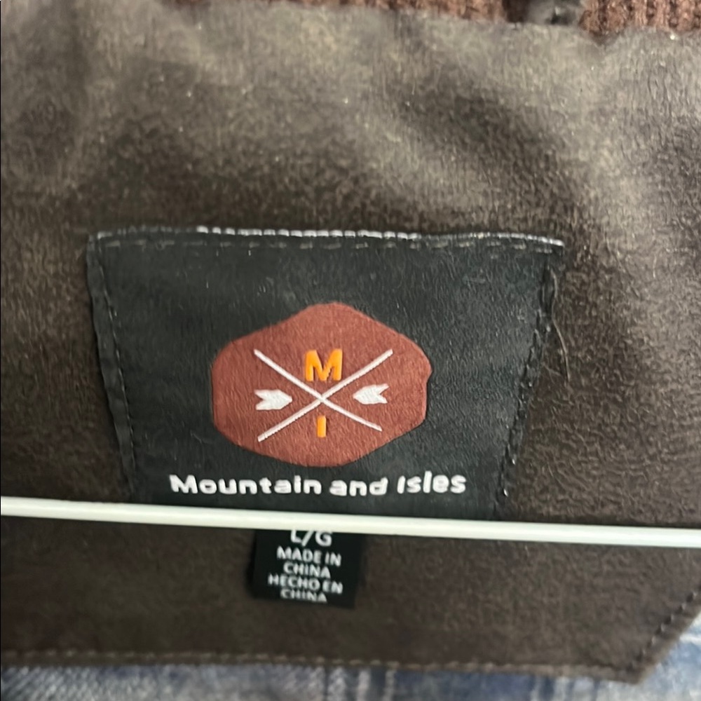 Men's Brown Vest by Mountain and Isles Cracker Barrel large new with tags - Picture 3 of 7